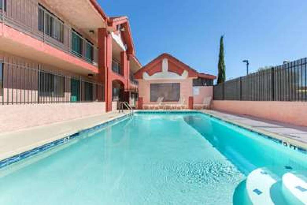 Days Inn By Wyndham Tucson Airport 4