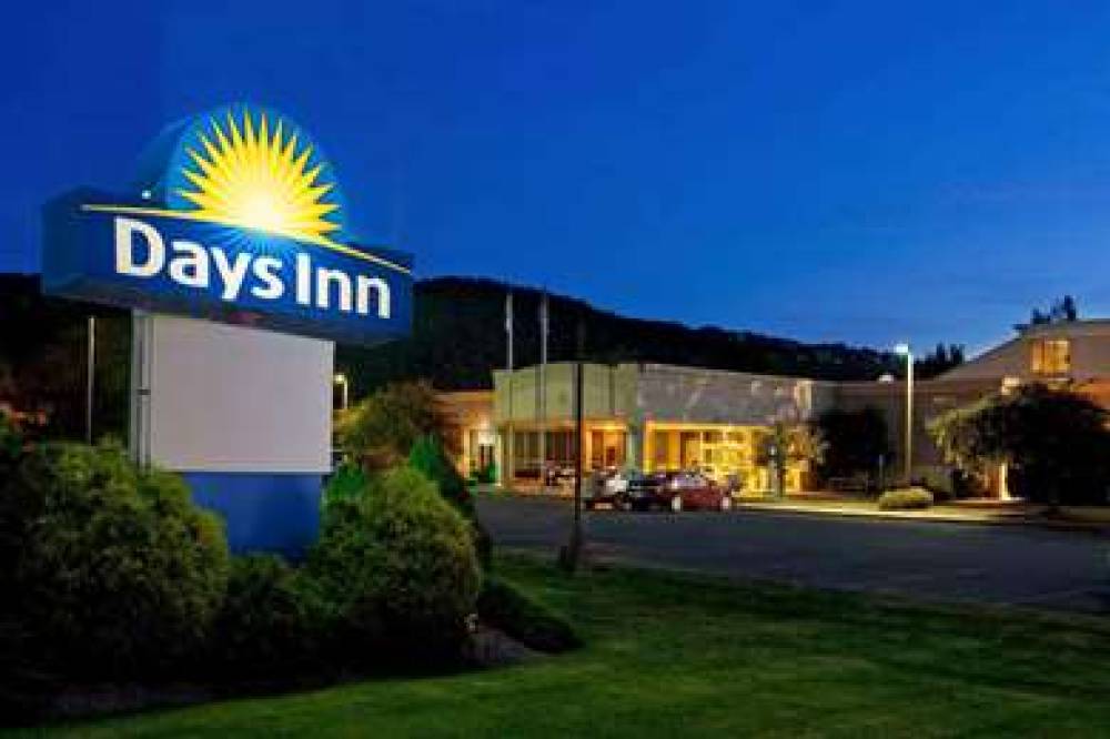 DAYS INN BY WYNDHAM WARREN 1