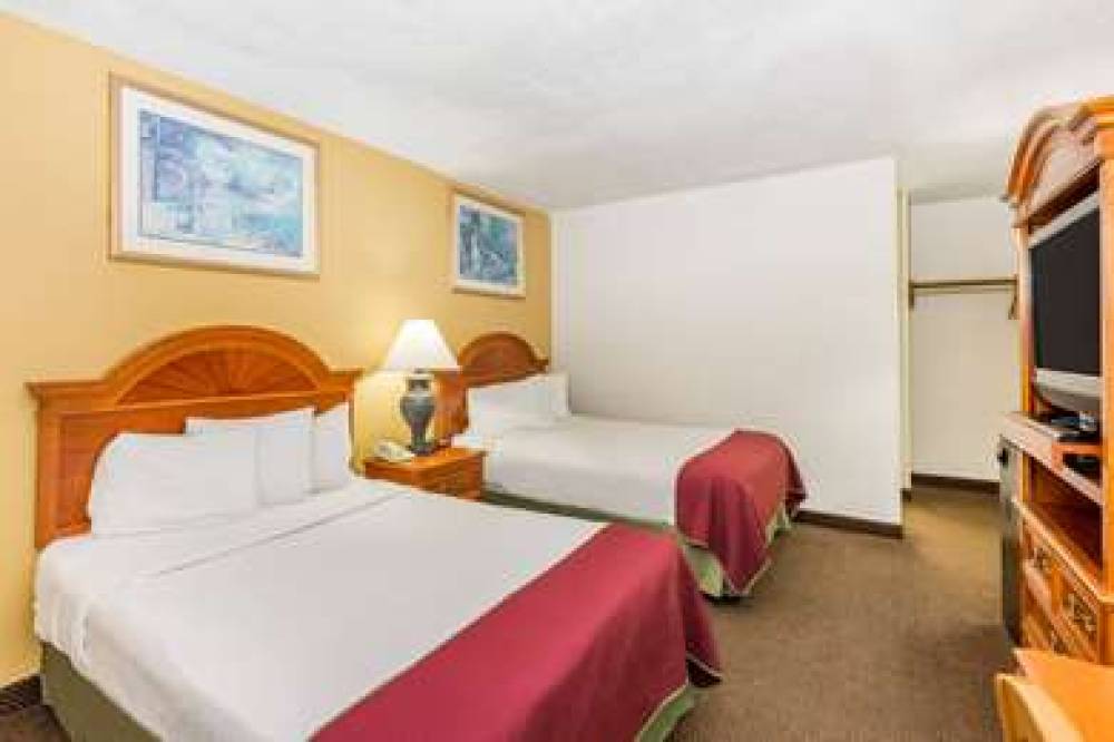 Days Inn By Wyndham West Des Moines / Clive 7