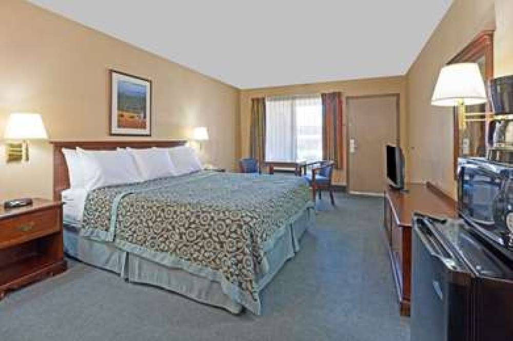 Days Inn Fontana / Rialto 8