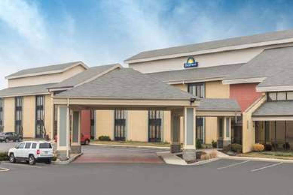 DAYS INN INDIANAPOLIS NORTHEAS 1