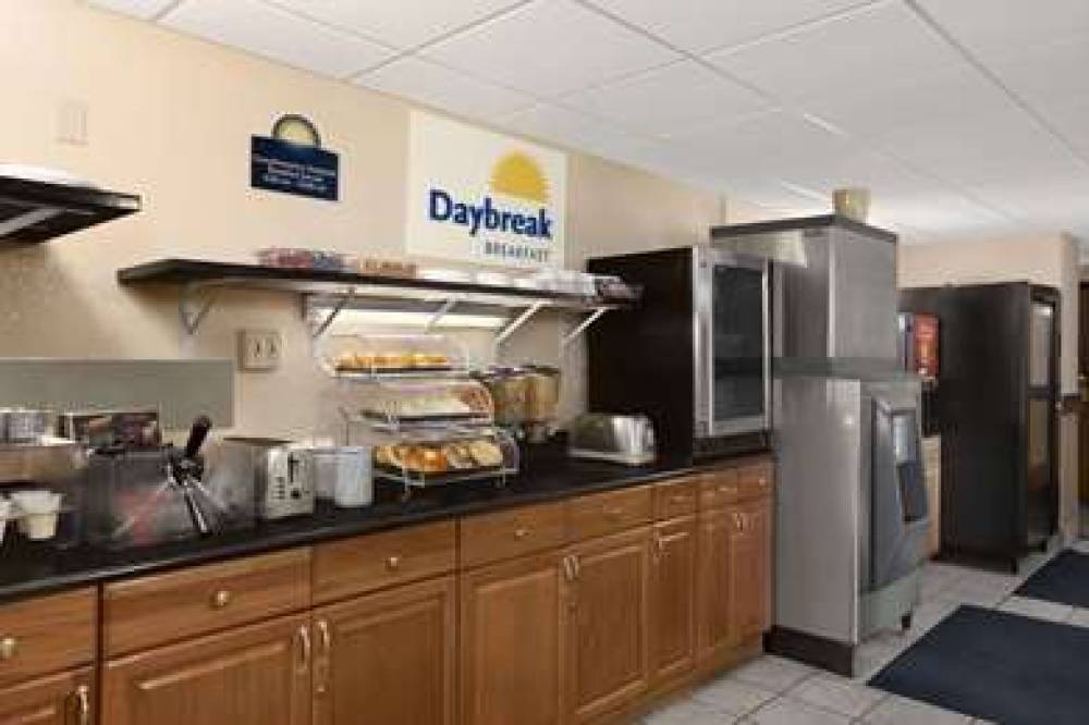 Days Inn Keene NH 3