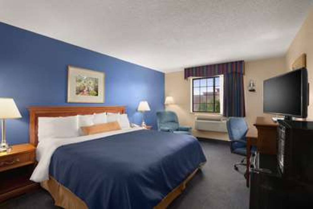 Days Inn Keene NH 8