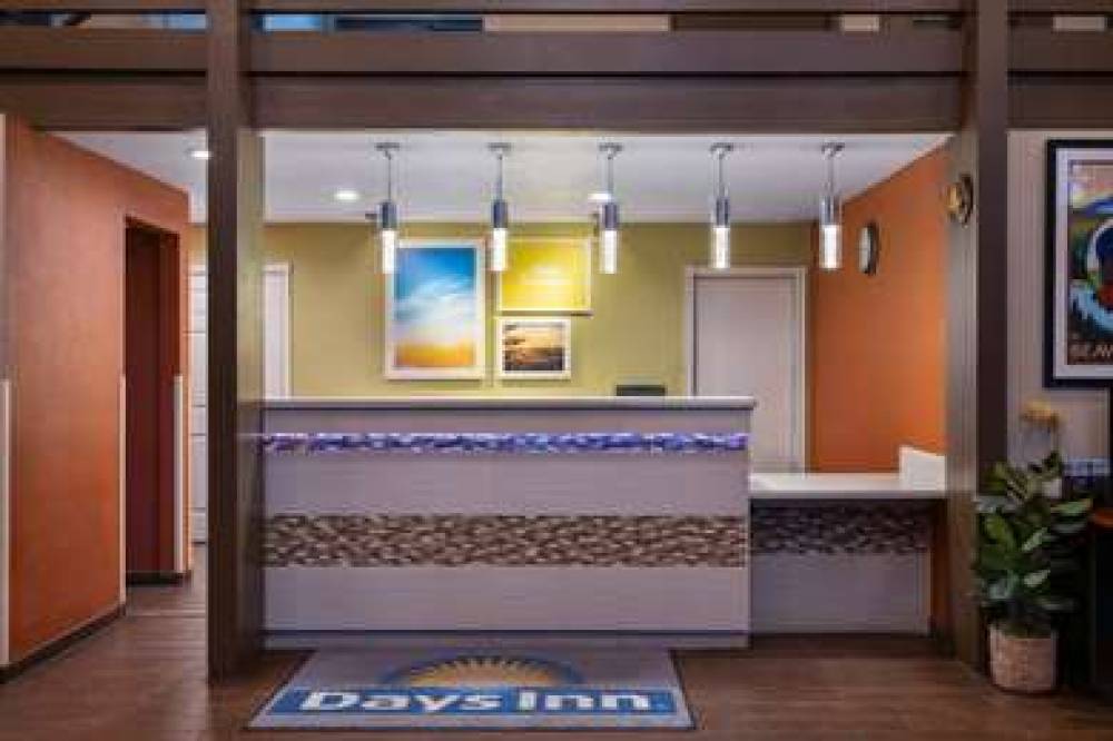 DAYS INN KLAMATH FALLS 5