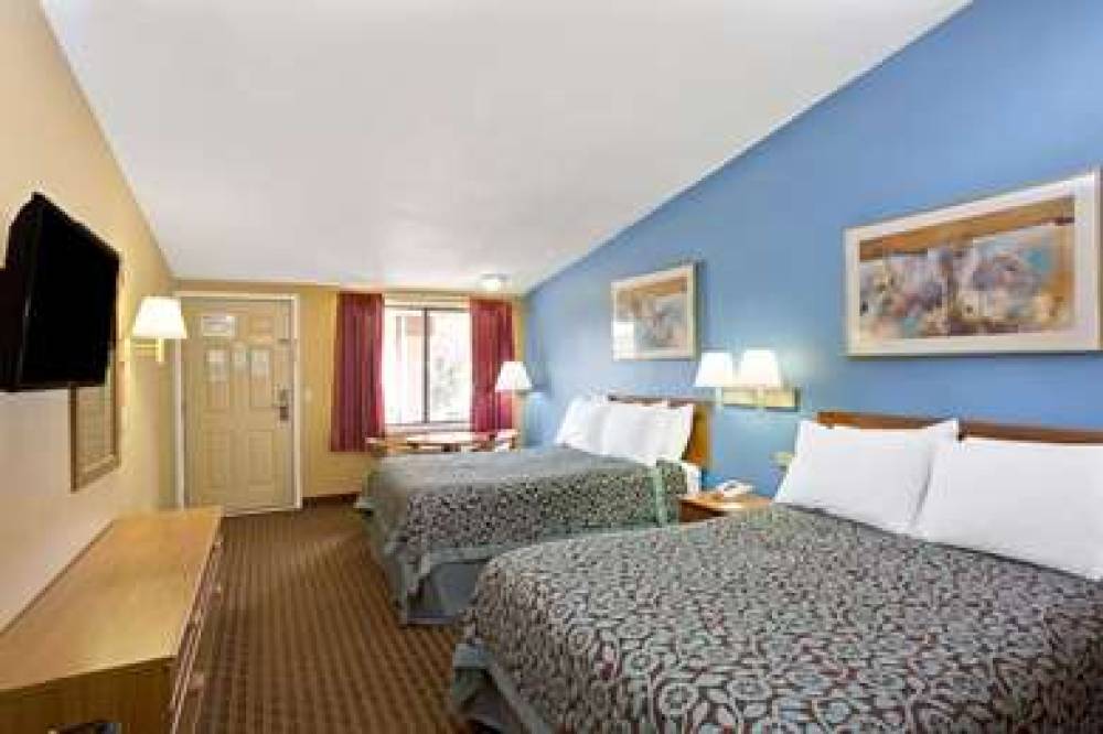 DAYS INN LAWRENCEVILLE 9