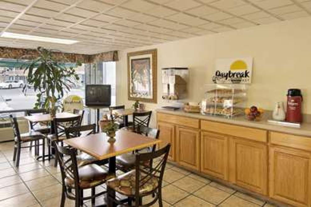 Days Inn Myrtle Beach-Grand Strand 8