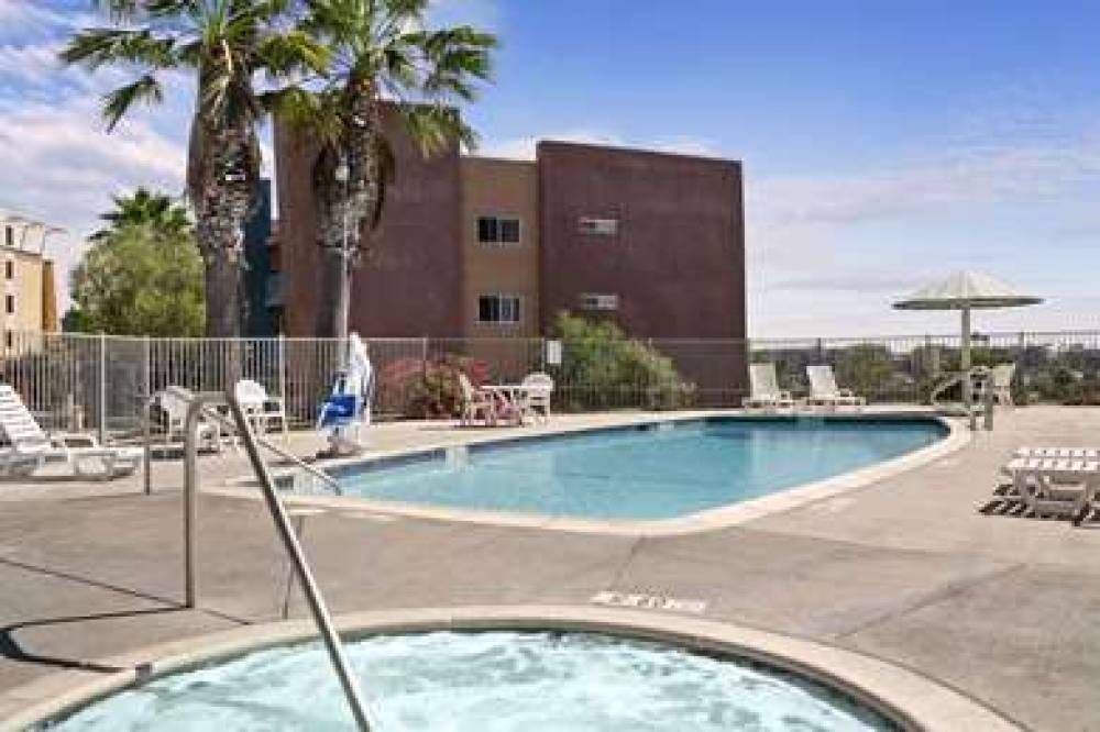 Days Inn Oceanside 6