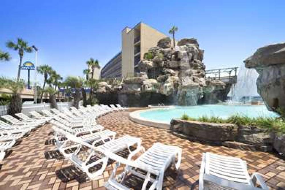 Days Inn Panama City Beach/Ocean Front 10