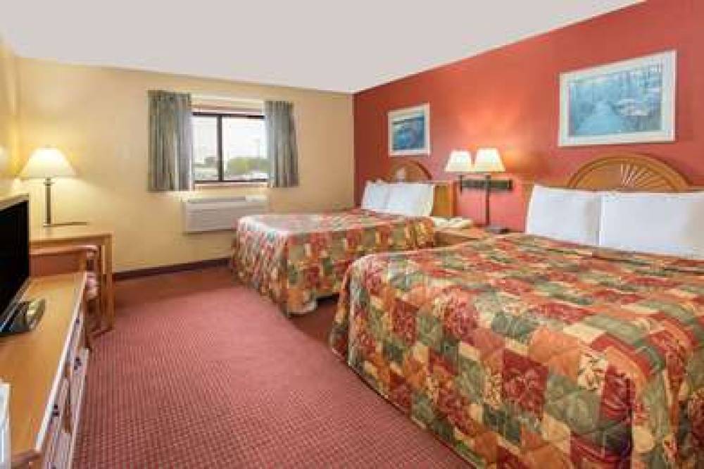 Days Inn Sheboygan/The Falls 10