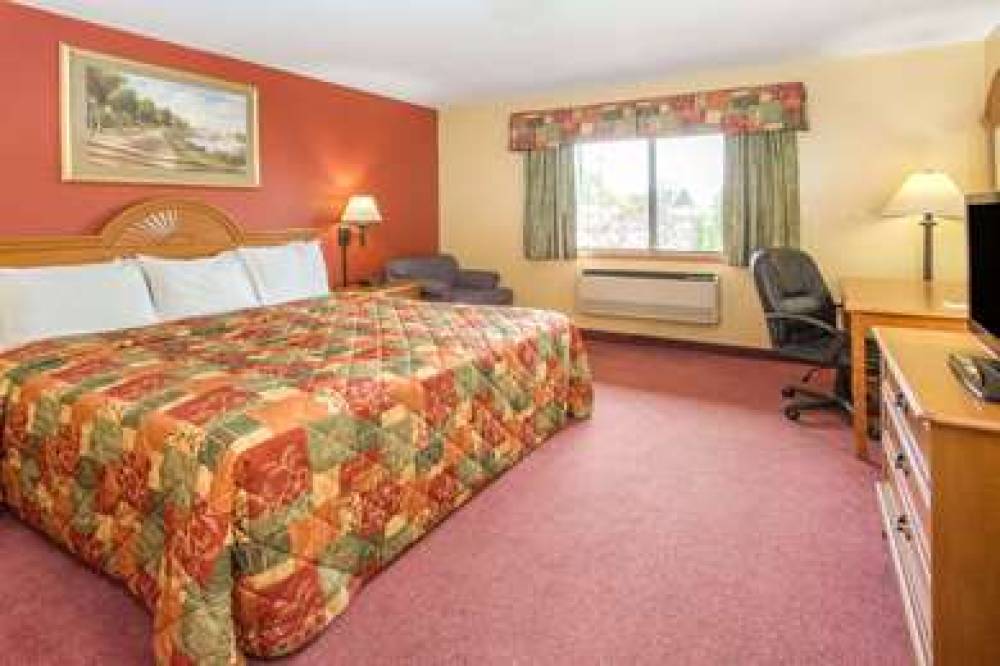 Days Inn Sheboygan/The Falls 6