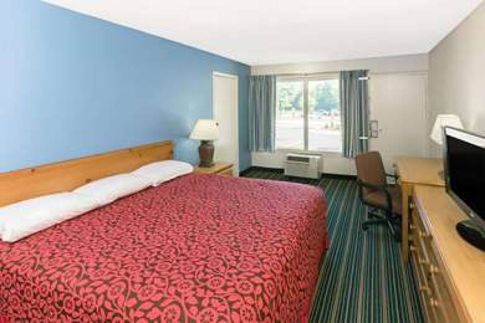 DAYS INN SHREVEPORT 3