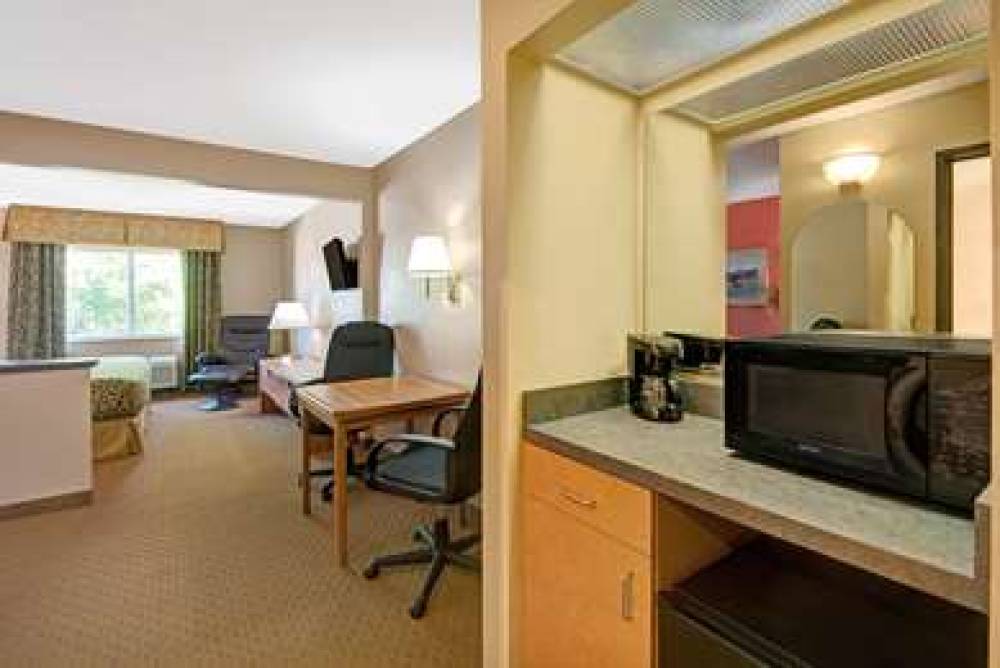 Days Inn & Suites Airport Albuquerque 10