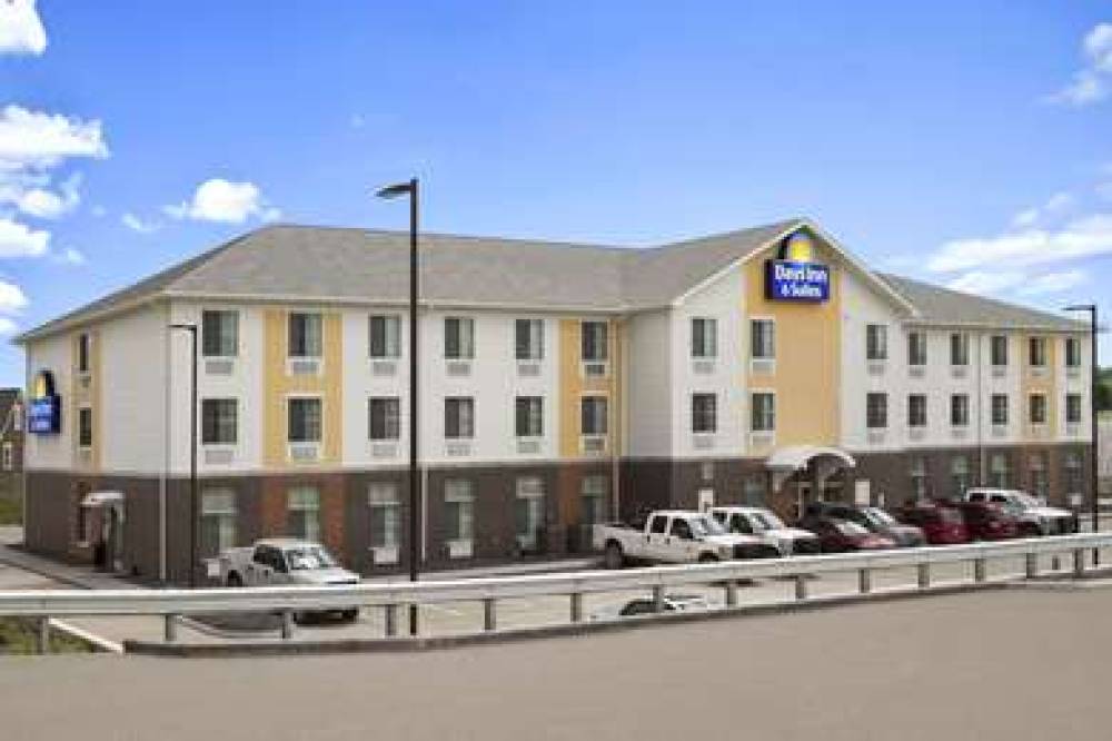 DAYS INN & SUITES BELMONT 1