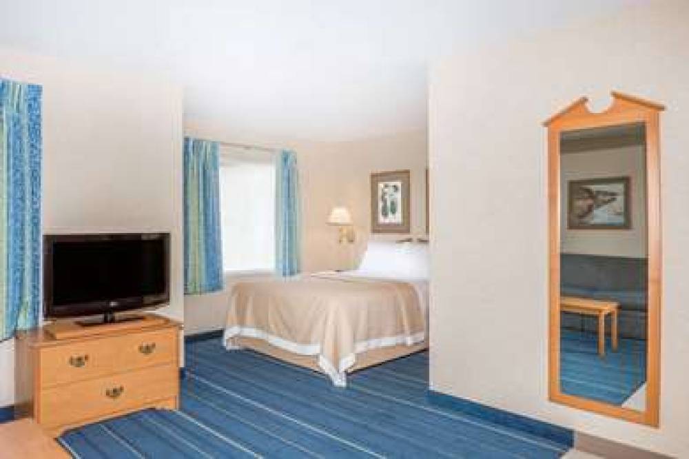 Days Inn & Suites Bridgeport - Clarksburg 6