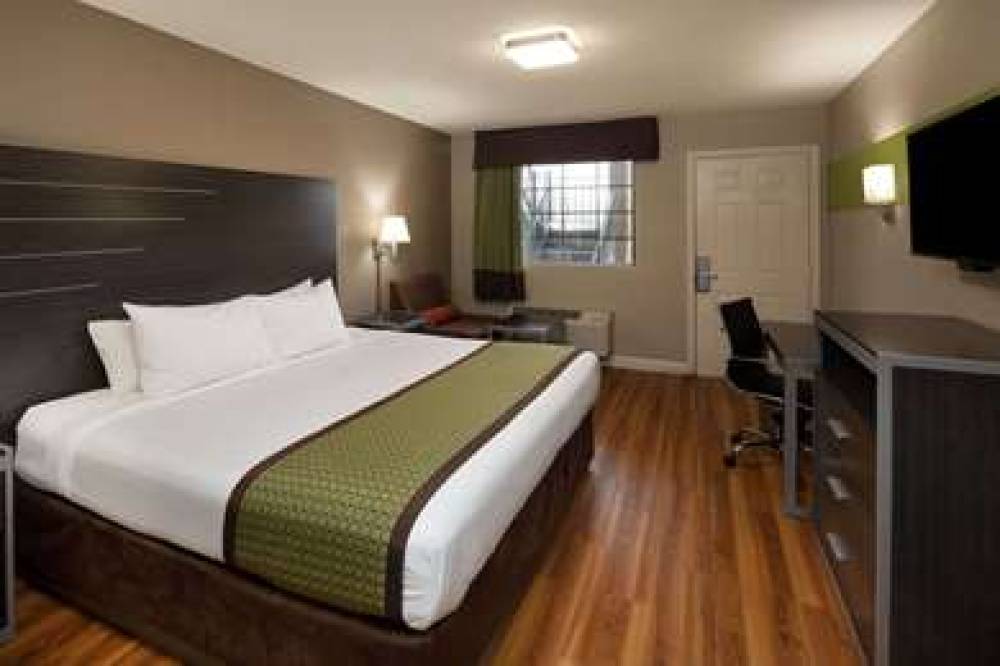 Days Inn & Suites By Wyndham Athens Alabama 5