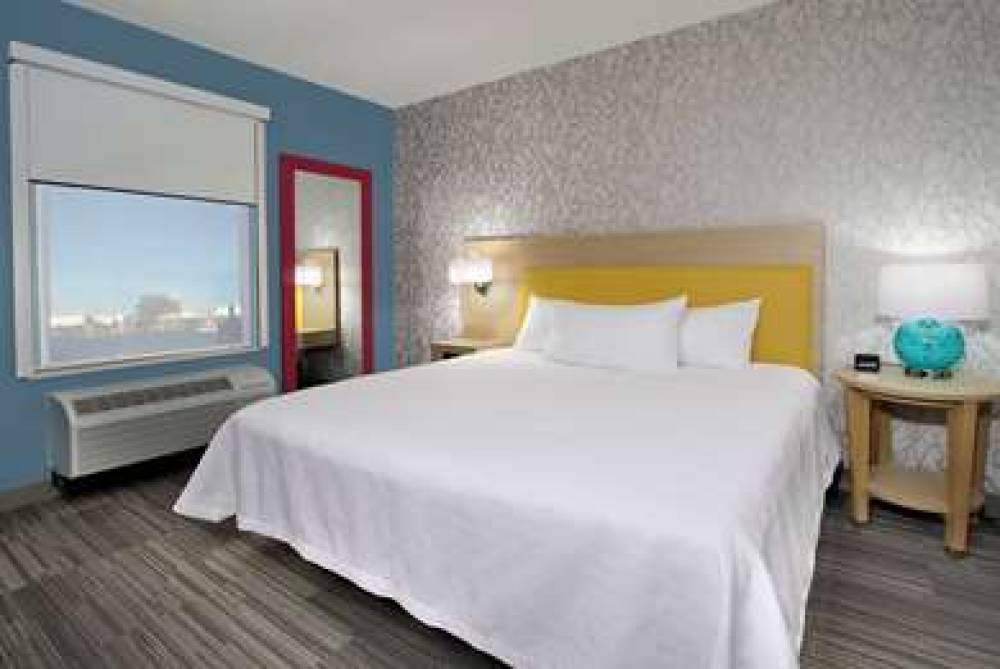 DAYS INN & SUITES BY WYNDHAM BEAUMO 8