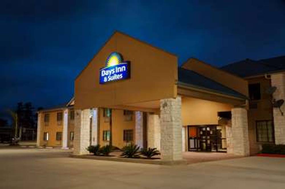 Days Inn & Suites By Wyndham Conroe North