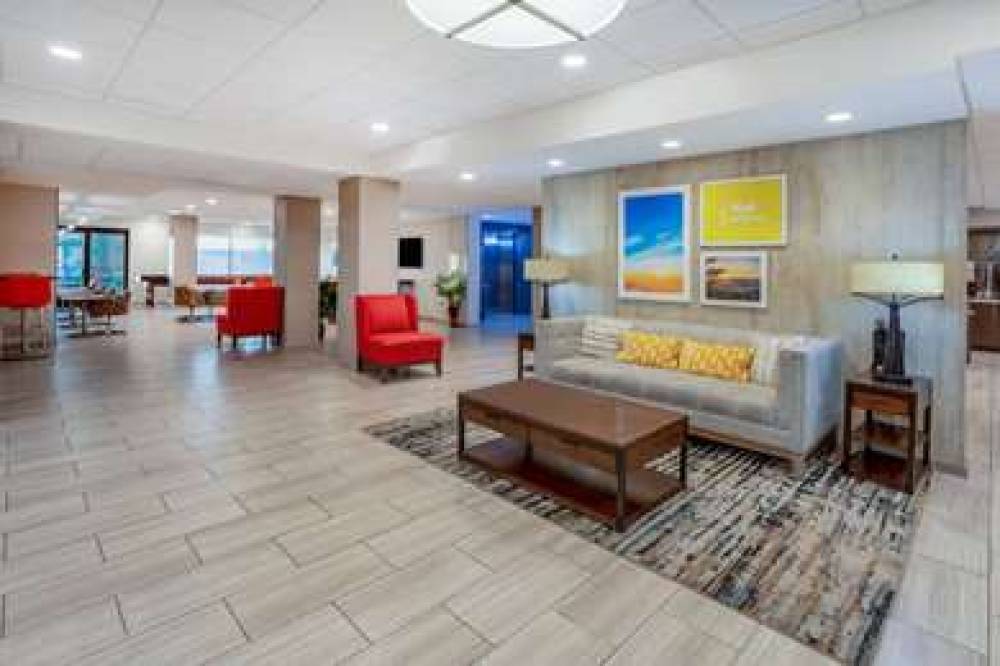 Days Inn & Suites By Wyndham Denver International Airport 9