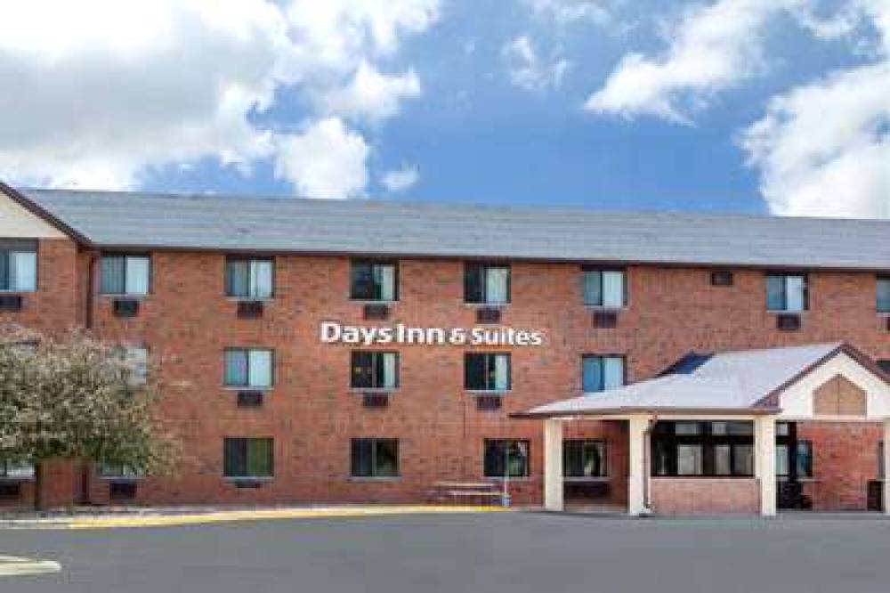 Days Inn & Suites By Wyndham Des Moines Airport 9