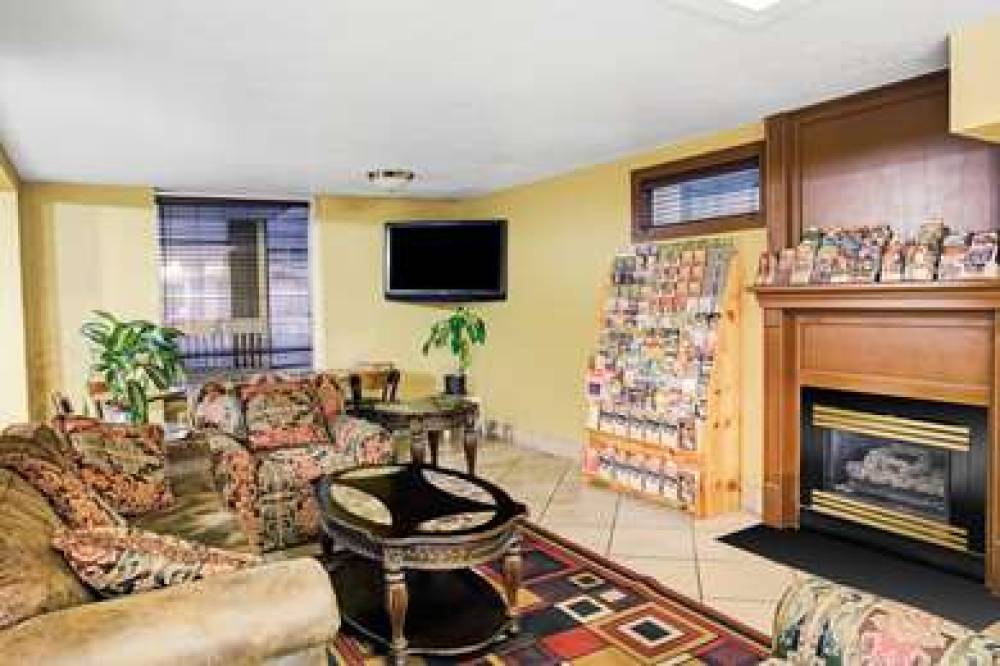 Days Inn & Suites By Wyndham Downtown Gatlinburg Parkway 3