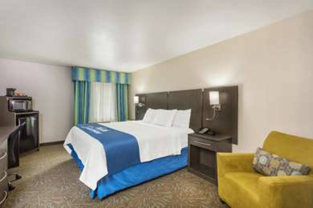 Days Inn & Suites By Wyndham East Flagstaff 6