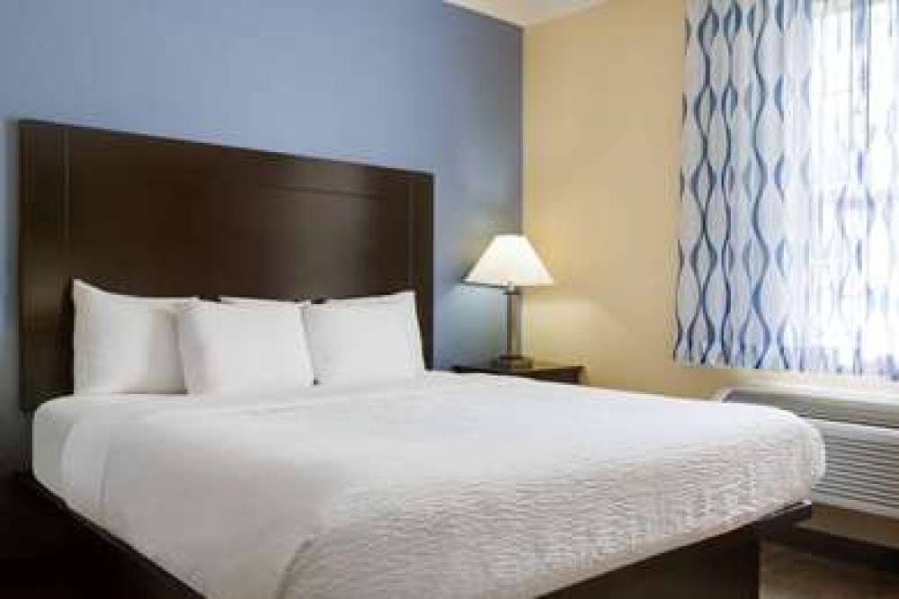 Days Inn & Suites By Wyndham Euless DFW Airport South 6