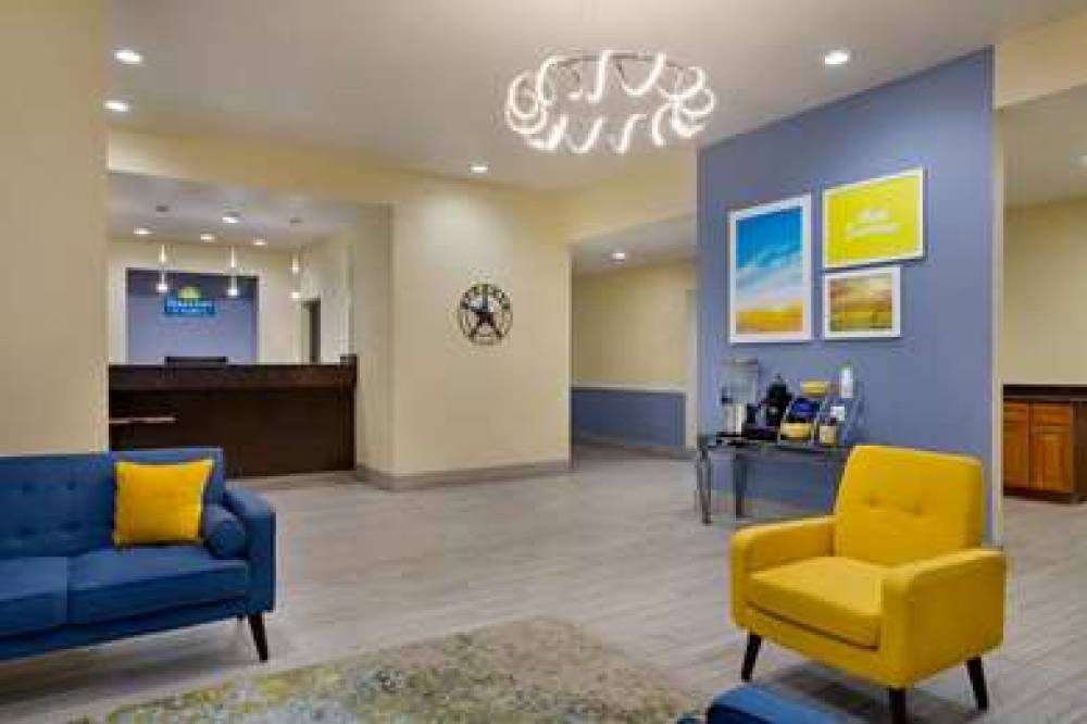 Days Inn & Suites By Wyndham Euless DFW Airport South 4