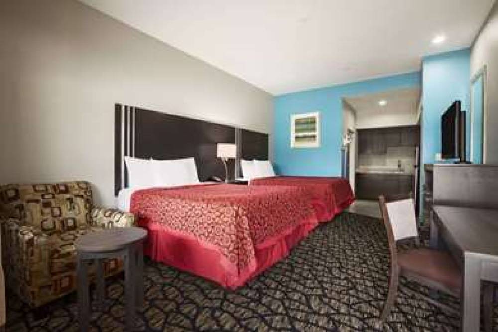 DAYS INN & SUITES BY WYNDHAM HOUSTO 8