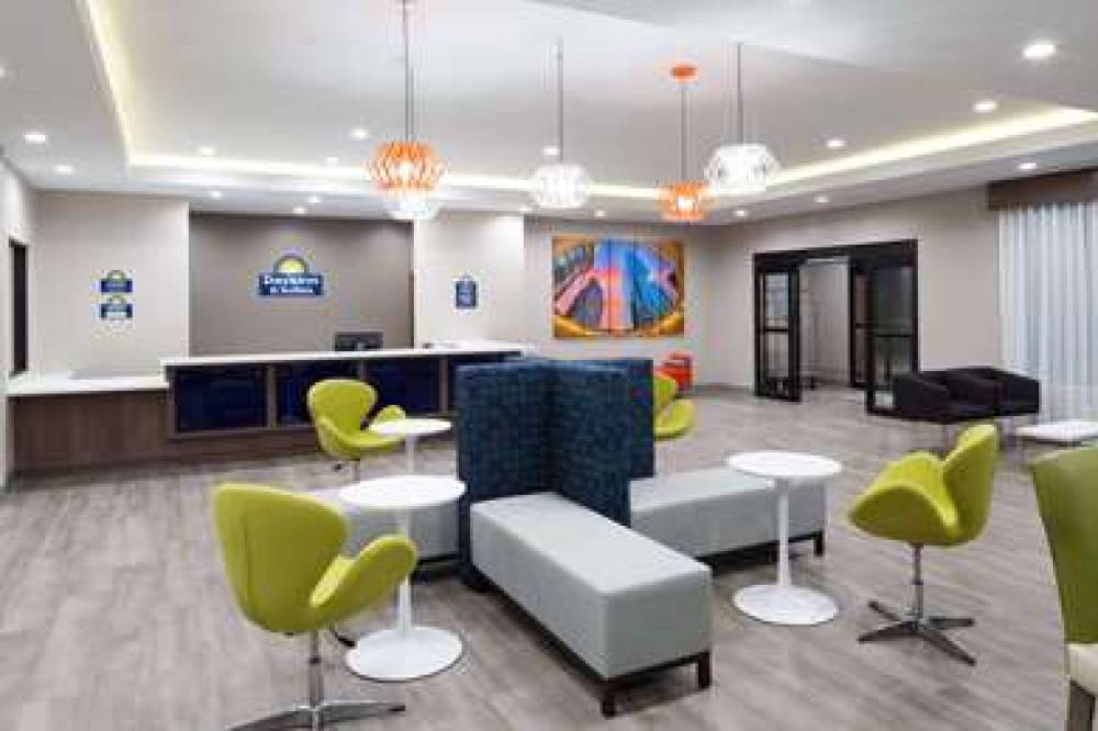 DAYS INN & SUITES BY WYNDHAM HOUSTO 2