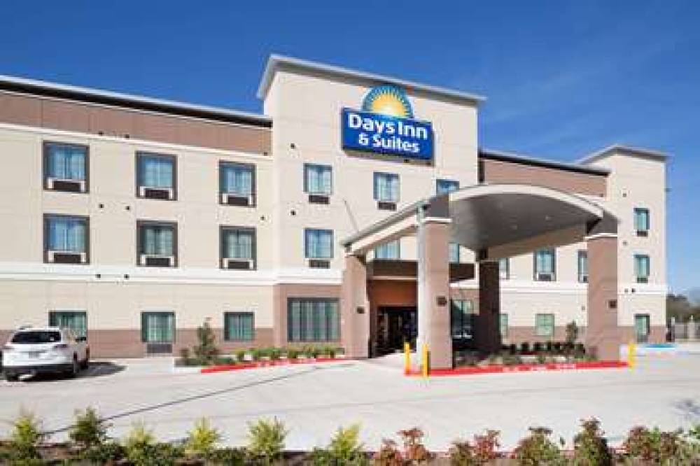 DAYS INN & SUITES BY WYNDHAM HOUSTO 1