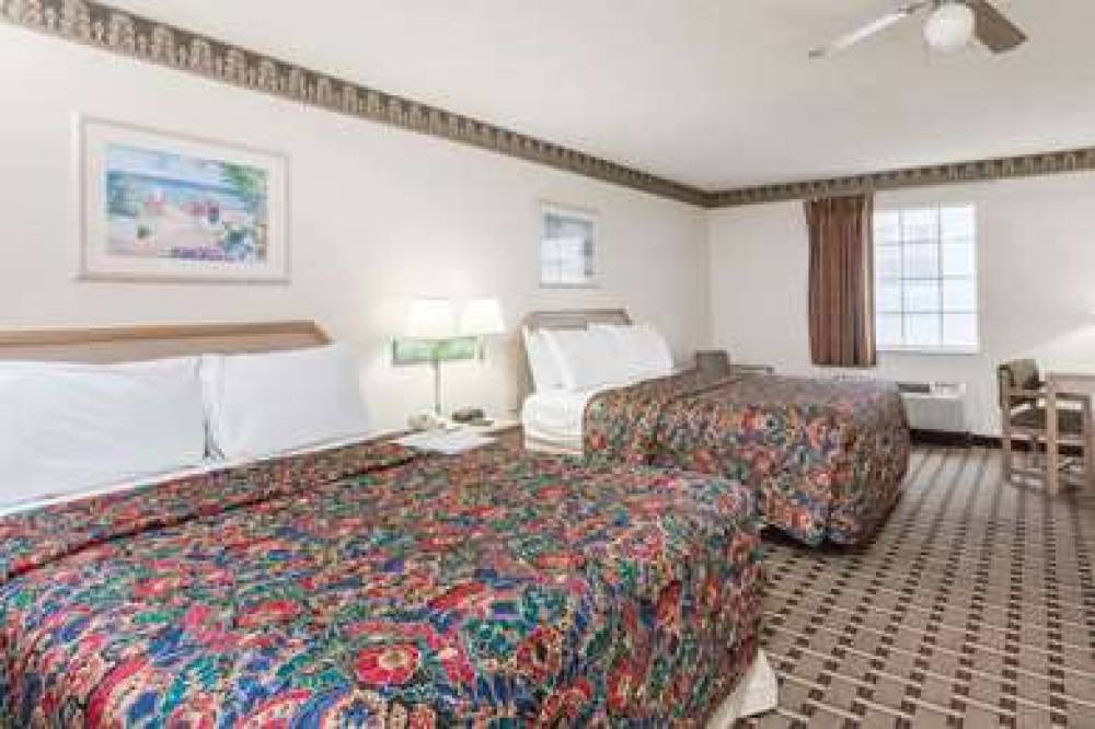 Days Inn & Suites By Wyndham Huntsville 6