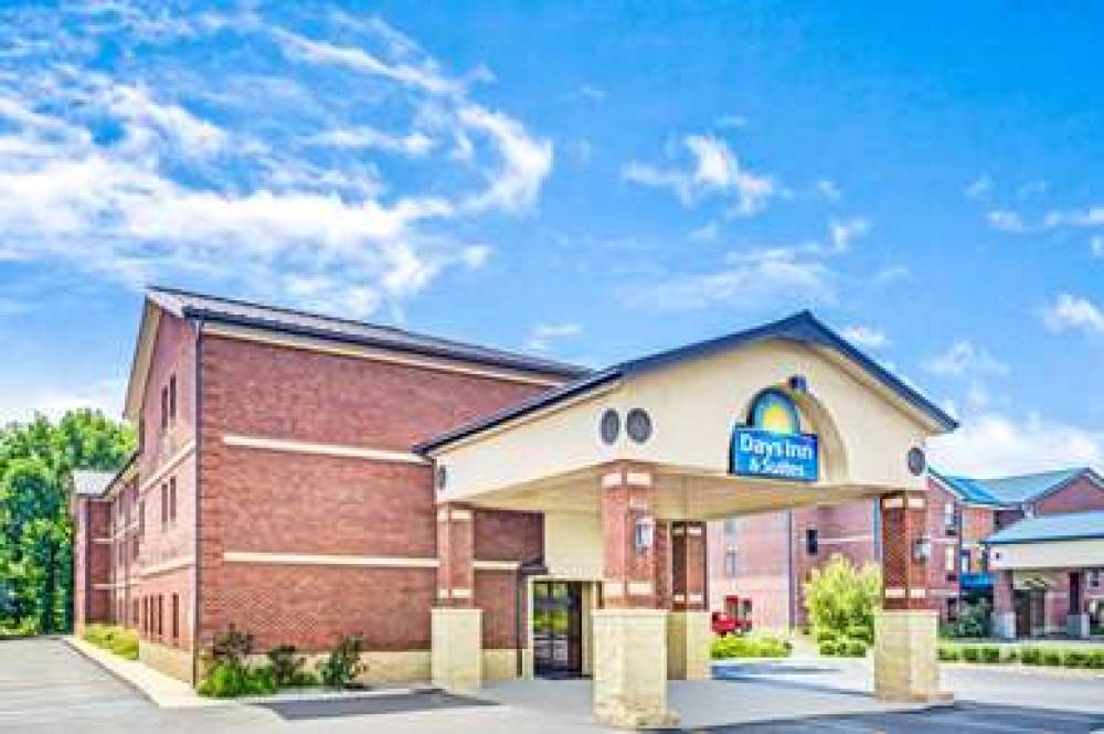 Days Inn & Suites By Wyndham Jeffersonville IN 1