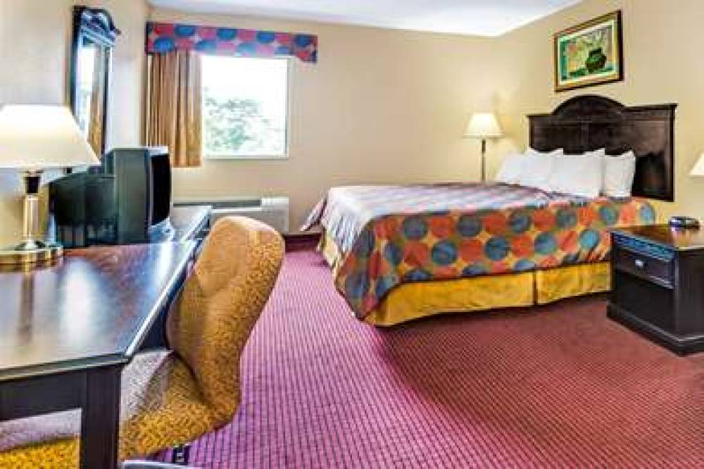 Days Inn & Suites By Wyndham Jeffersonville IN 9