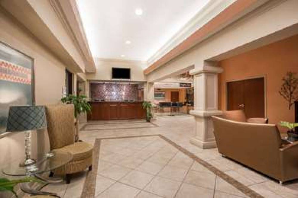 Days Inn & Suites By Wyndham Lakeland 7