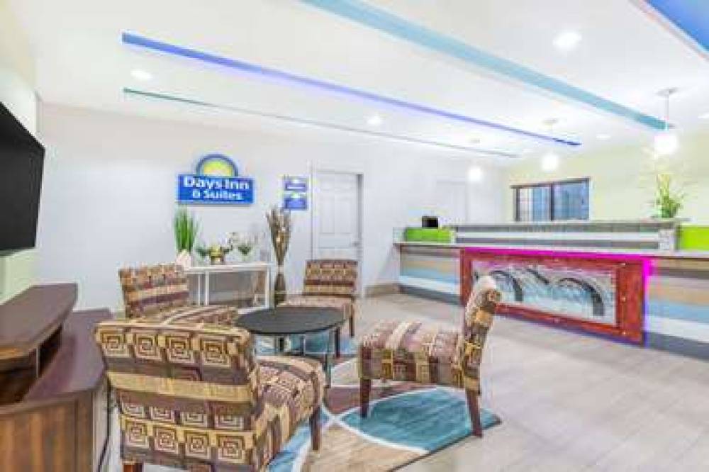 DAYS INN & SUITES BY WYNDHAM MADISO 3