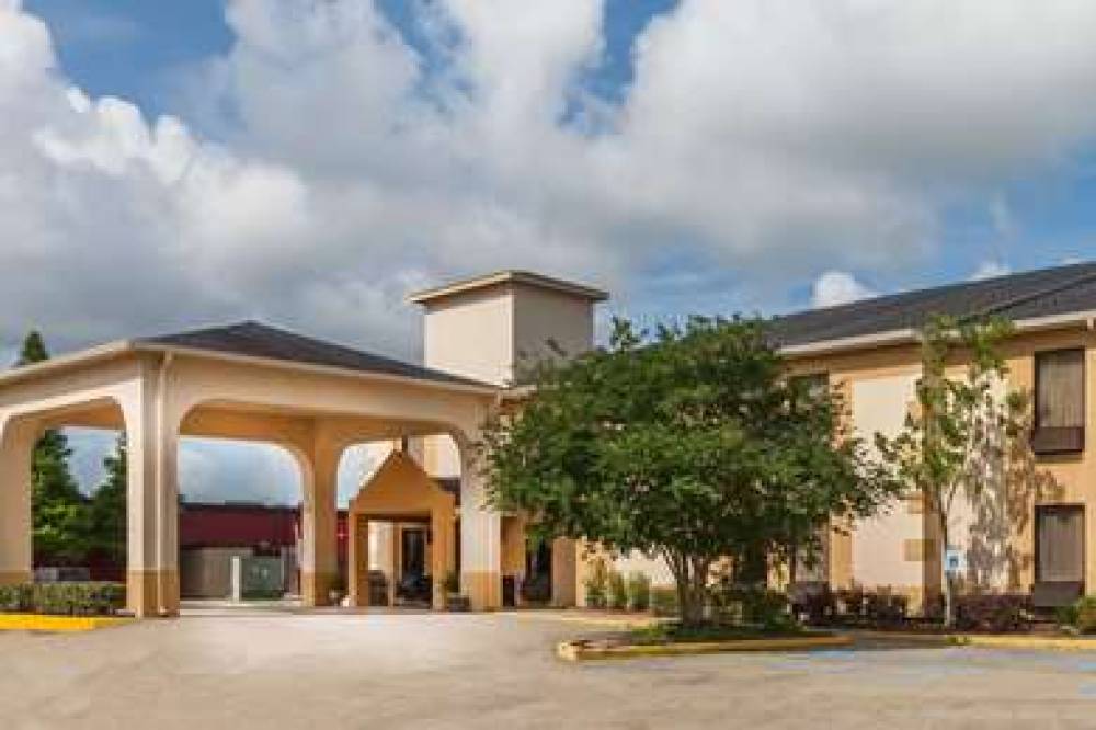 Days Inn & Suites By Wyndham New Iberia 1