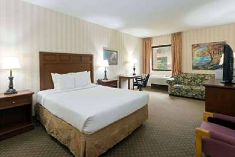 Days Inn & Suites By Wyndham Northwest Indianapolis 9