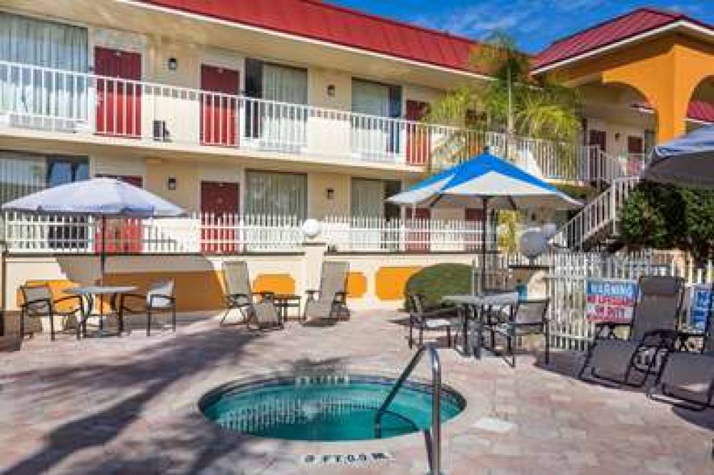 Days Inn & Suites By Wyndham Port Richey 5