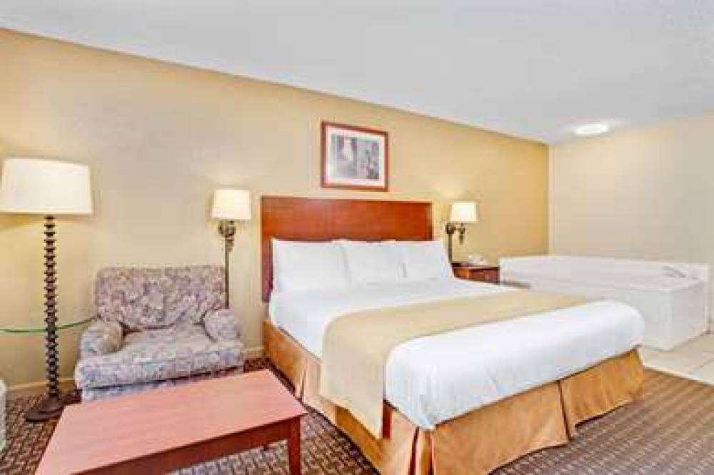 Days Inn & Suites By Wyndham Stockbridge South Atlanta 9