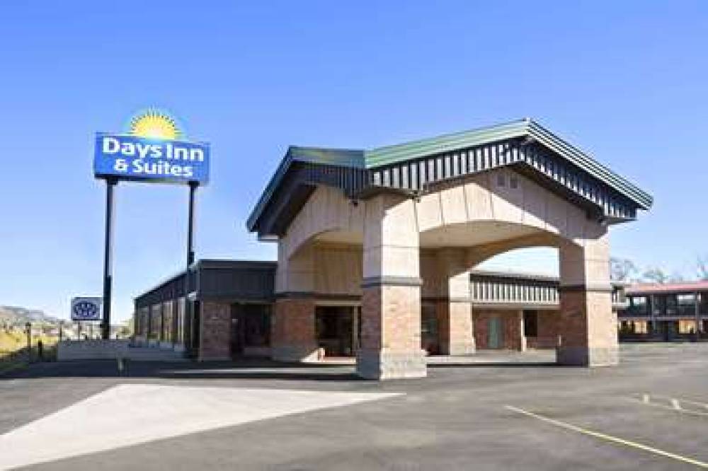 Days Inn & Suites By Wyndham, Trini