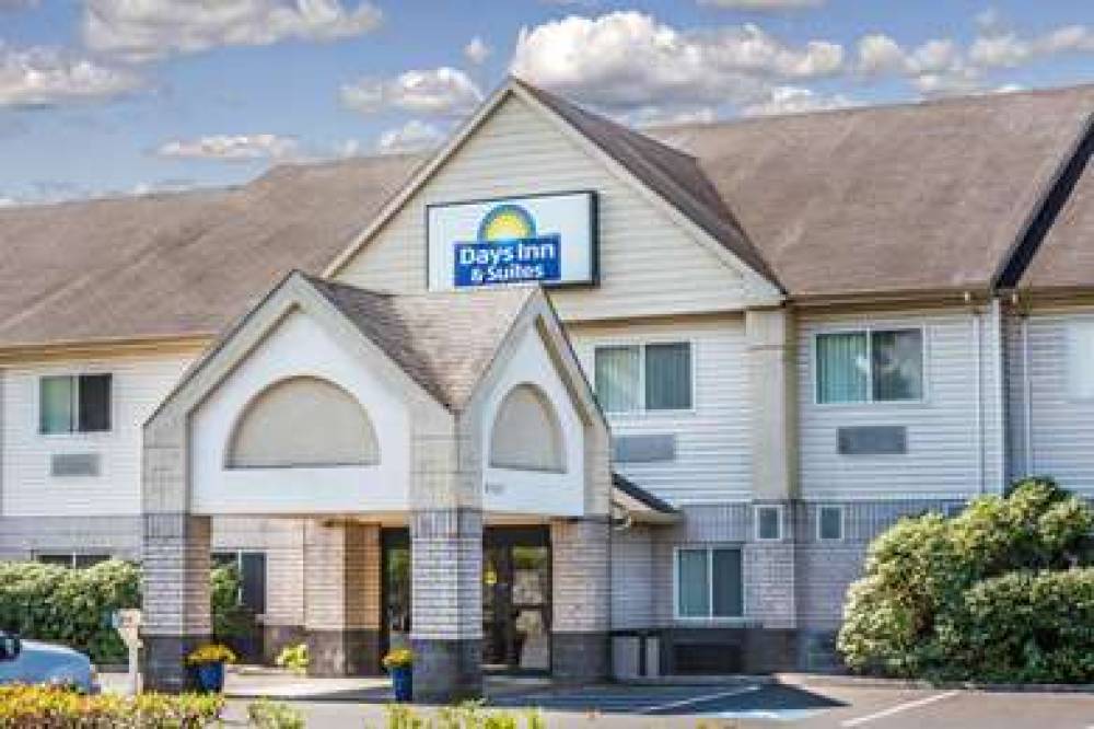 Days Inn & Suites By Wyndham Vancouver 2