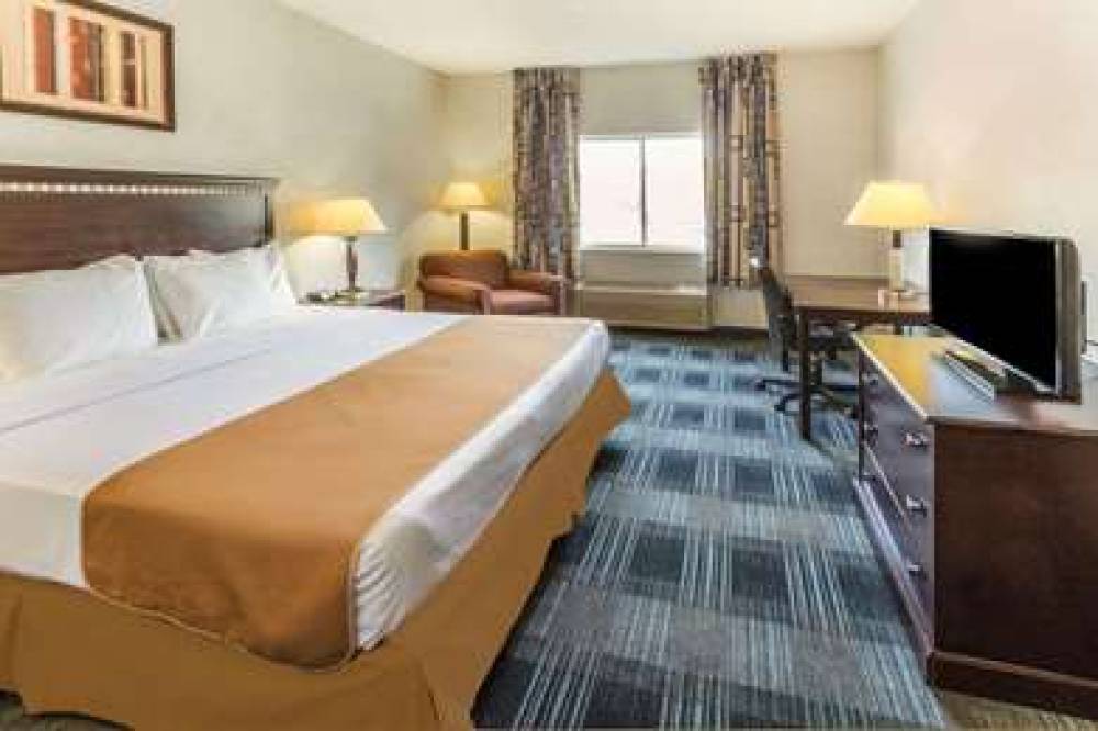 Days Inn & Suites By Wyndham Vancouver 5