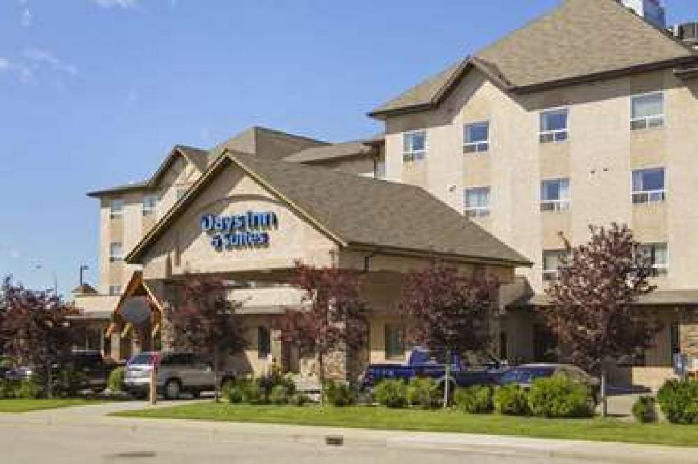 Days Inn & Suites By Wyndham West Edmonton 1