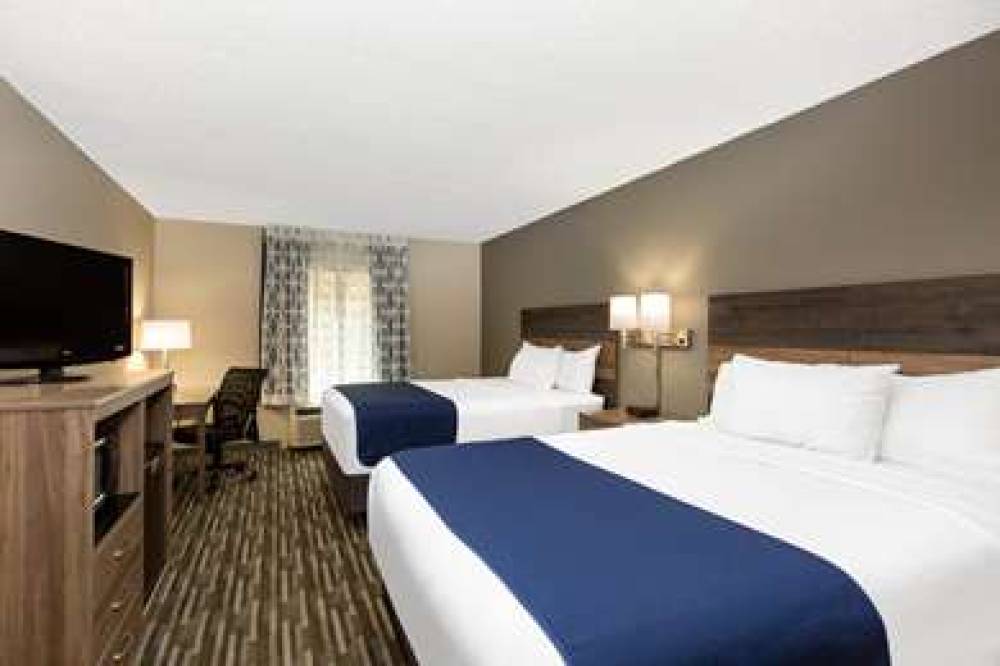 DAYS INN & SUITES BY WYNDHAM WISCON 10