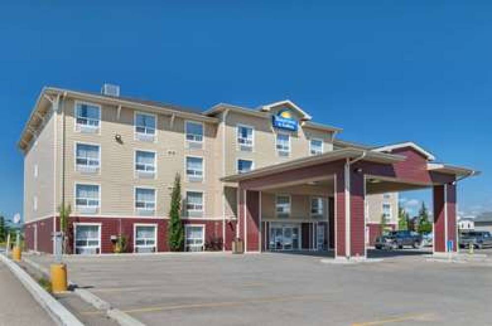 Days Inn & Suites Cochrane 1