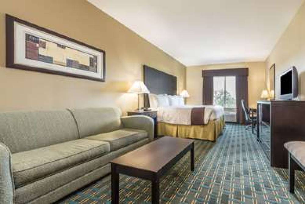 Days Inn & Suites Mineral Wells 5