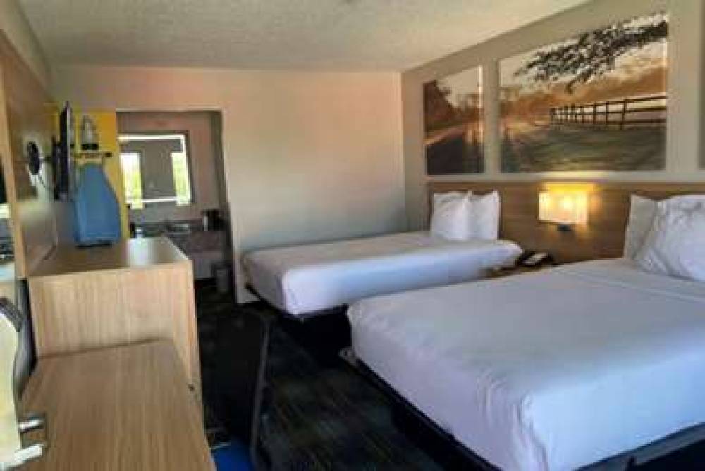 Days Inn & Suites Mobile 6