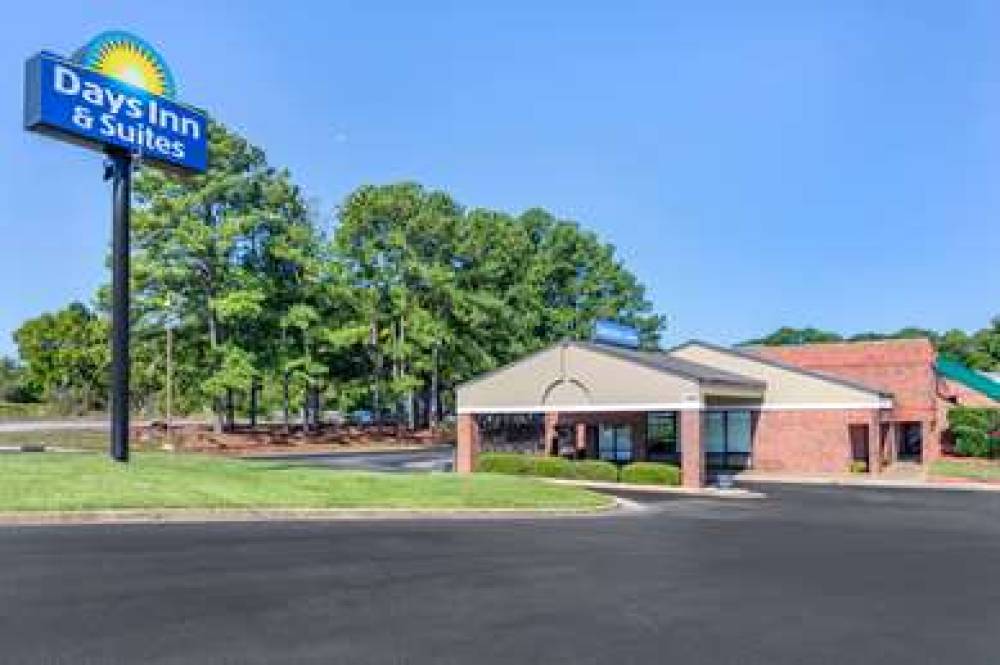 Days Inn & Suites Rocky Mount Golden East 4