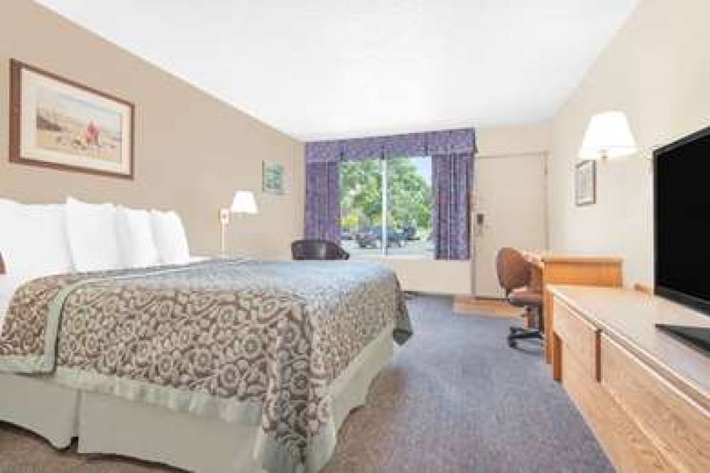 DAYS INN THERMOPOLIS 4