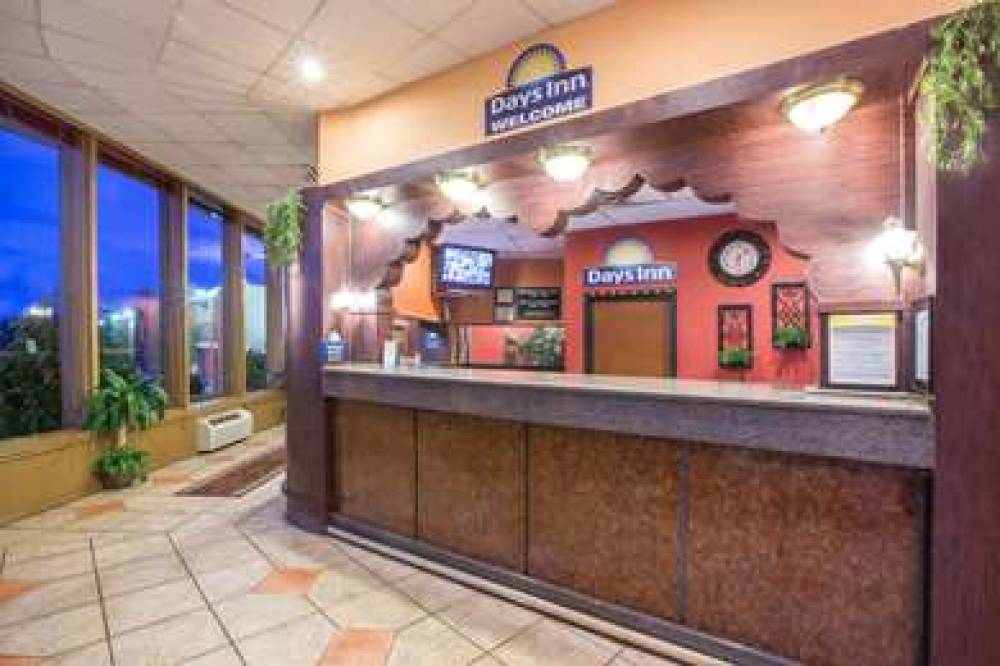 Days Inn Toledo 4